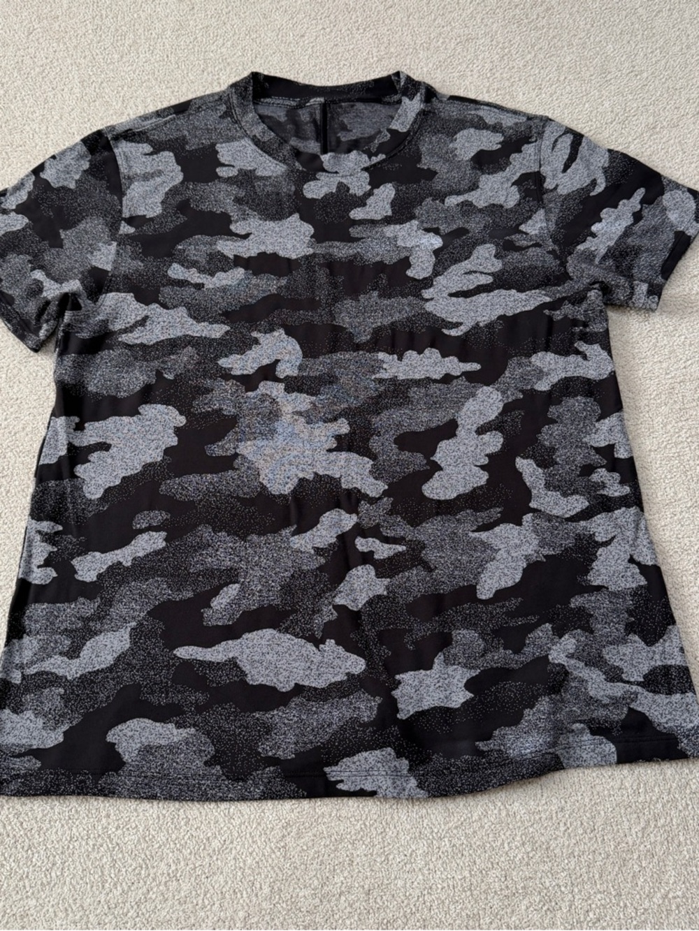 Lululemon All Yours Camo Short Sleeve Women’s Medium